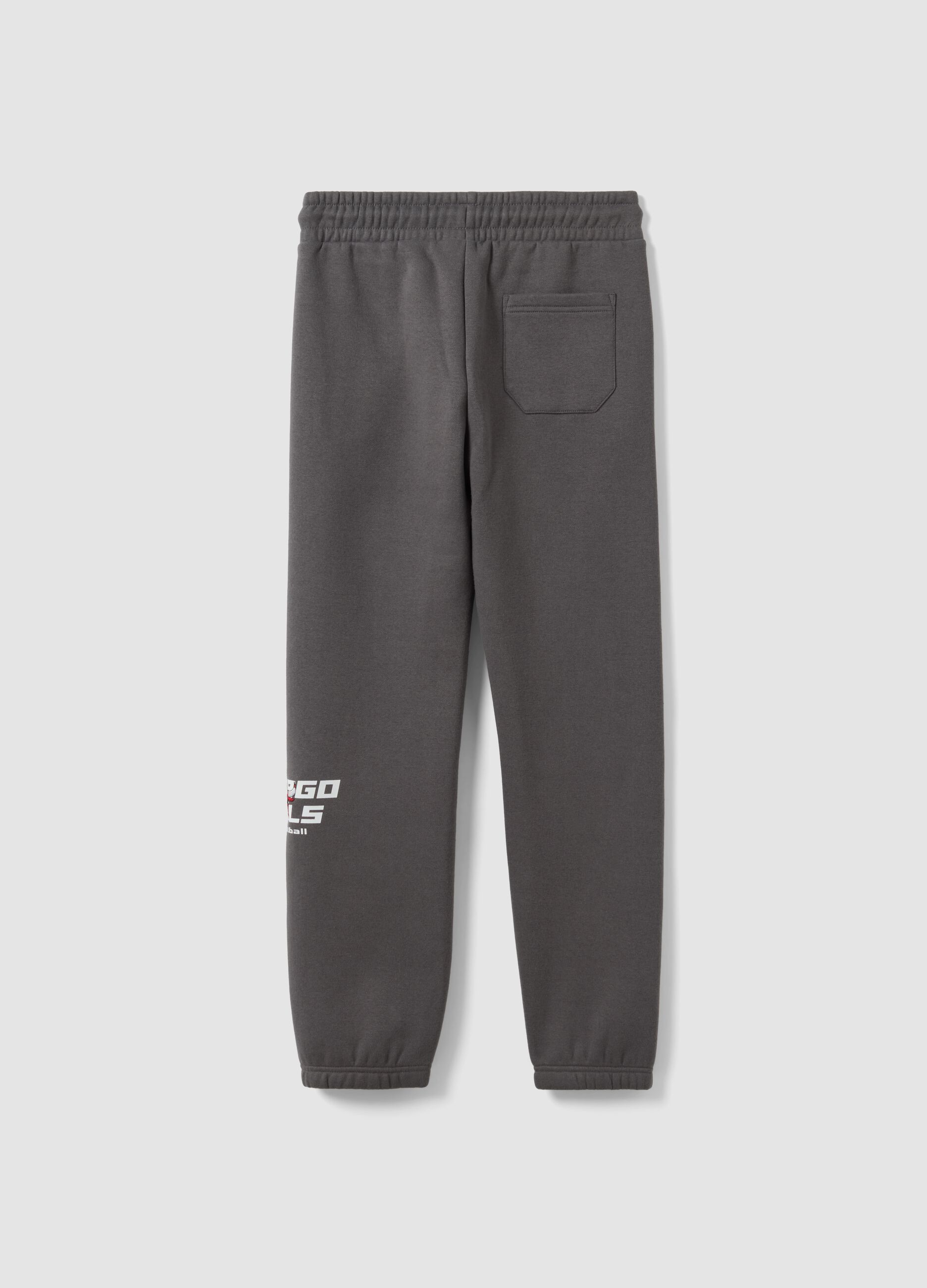 Grey cotton-blend track trousers with Chicago Bulls print
