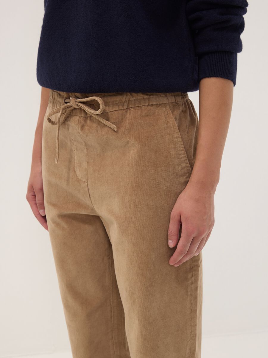 Beige ribbed stretch cotton trousers with elasticated waistband_2