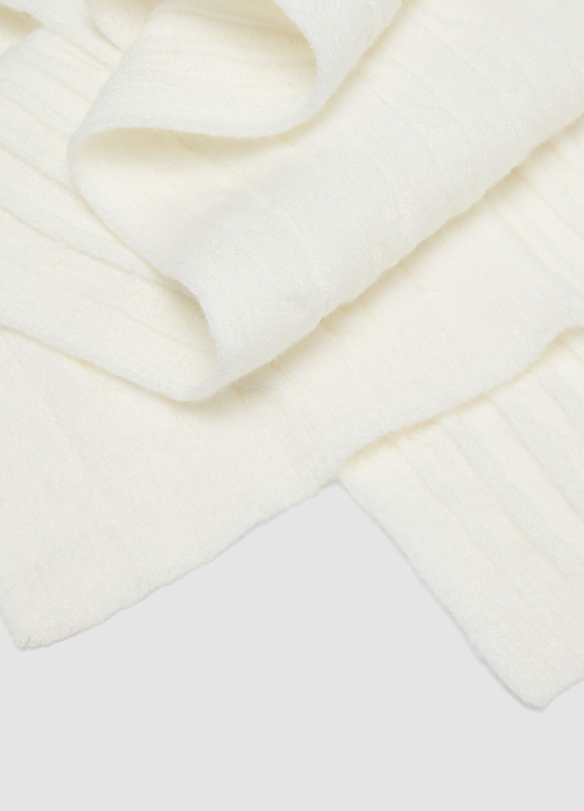 White viscose-blend scarf