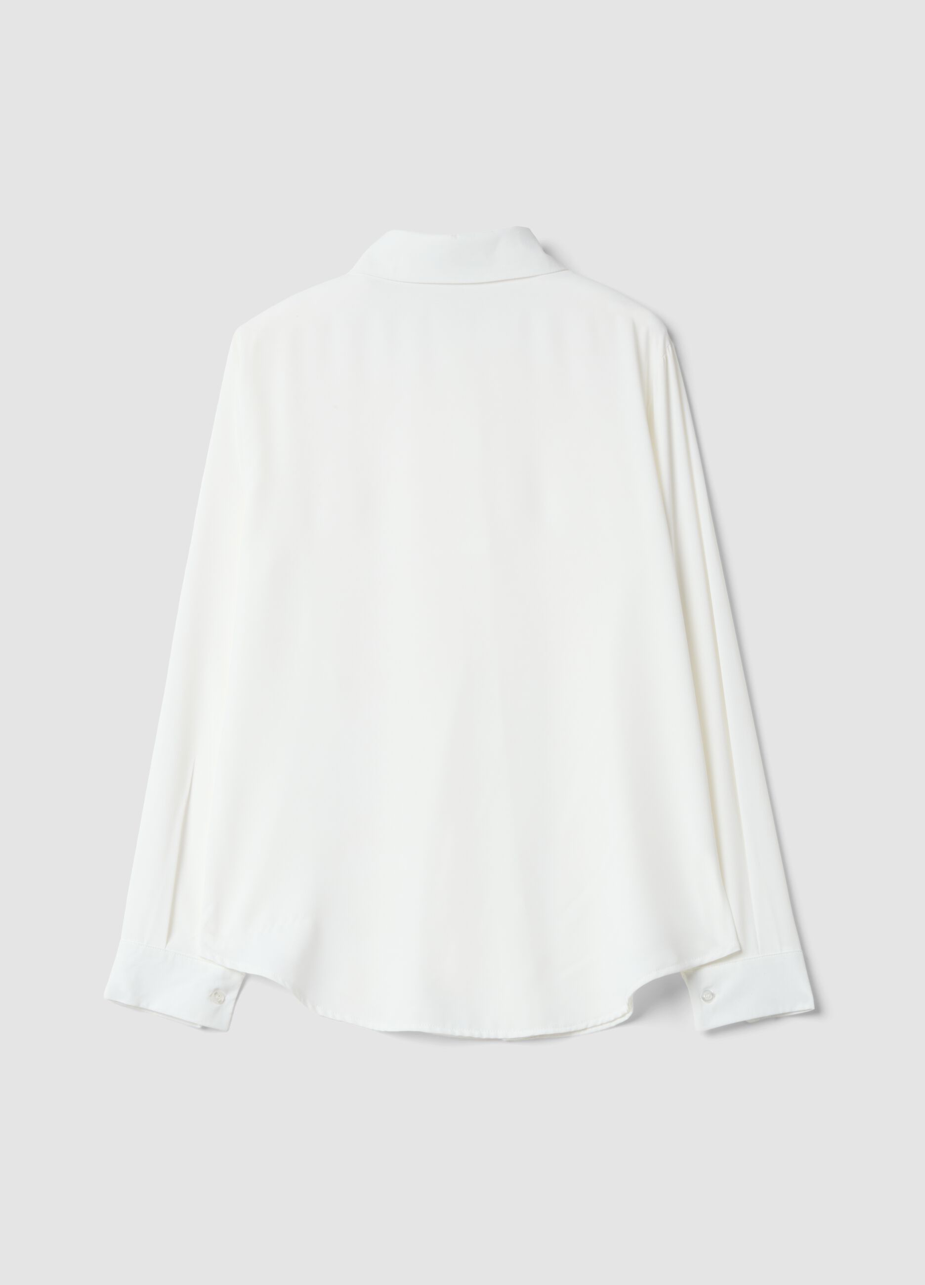 White regular-fit shirt with classic collar