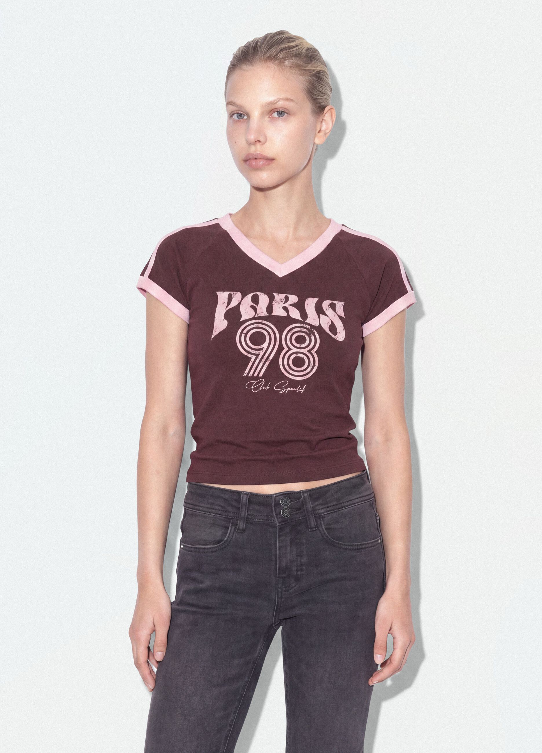 Brown pure cotton V-neck T-shirt with front print