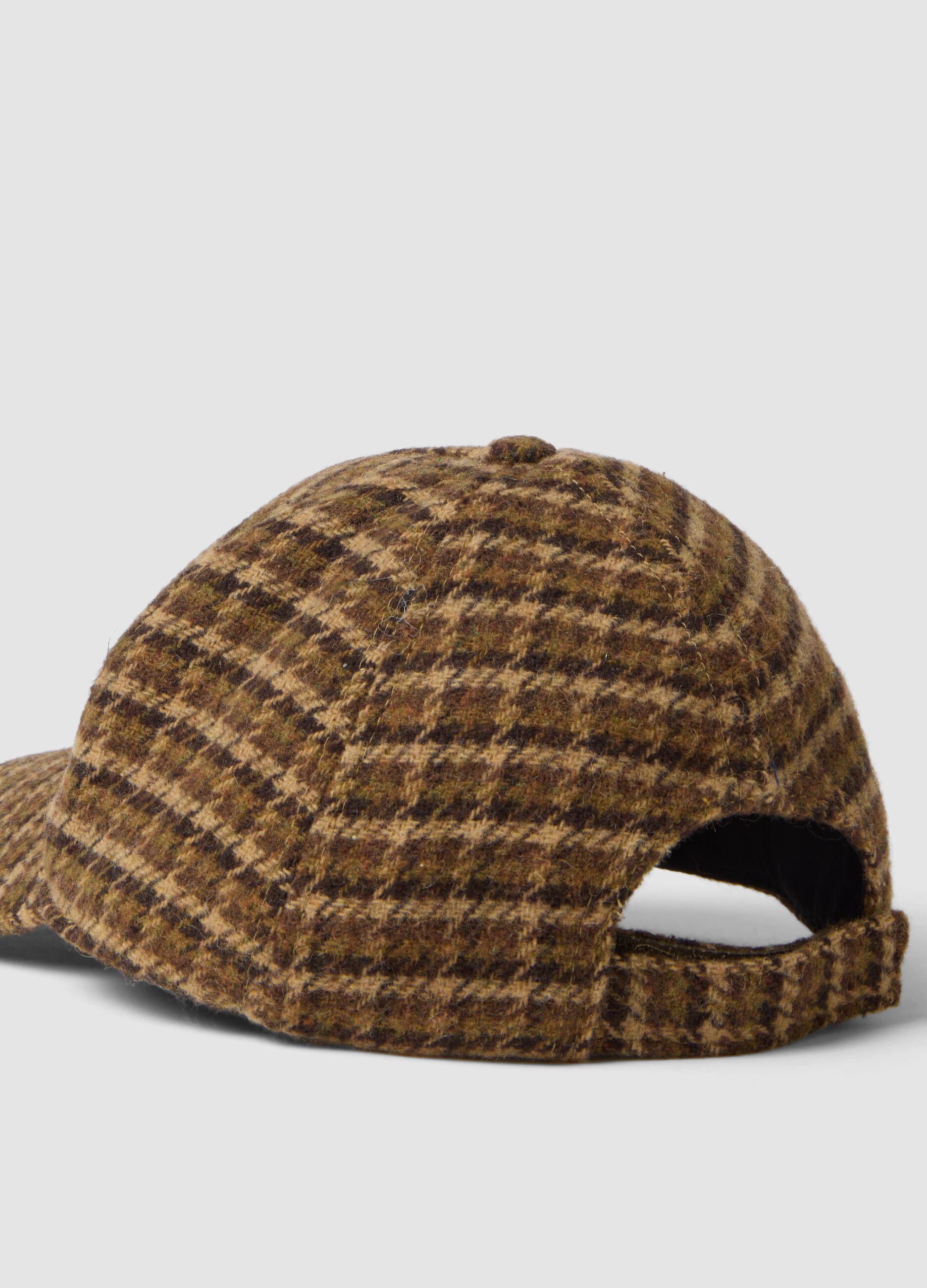 Cappello marrone in misto lana e viscosa a fantasia