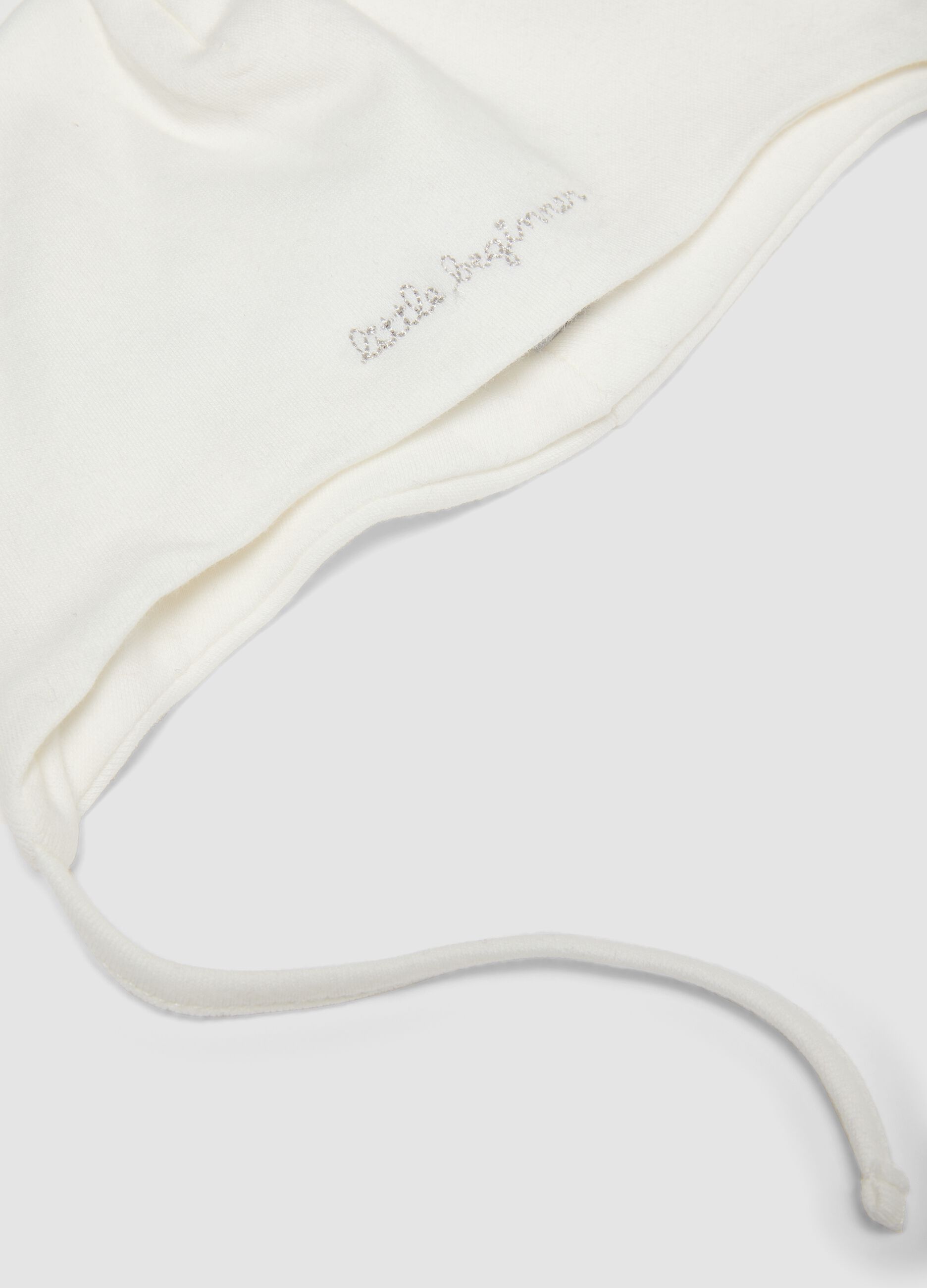 Set bianco con cappellino e scarpine foderate