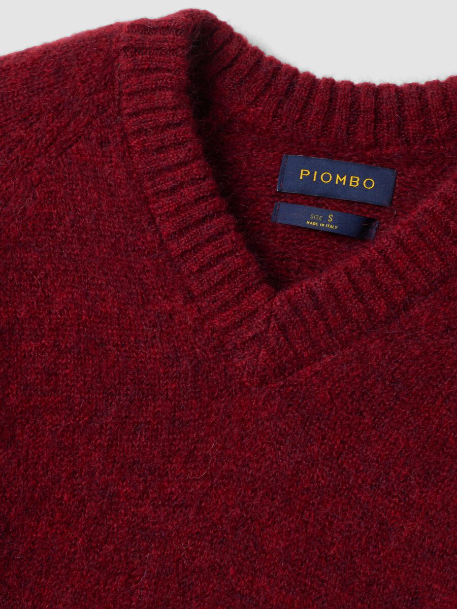 Red oversized V-neck jumper in stretchy mohair and merino wool_1