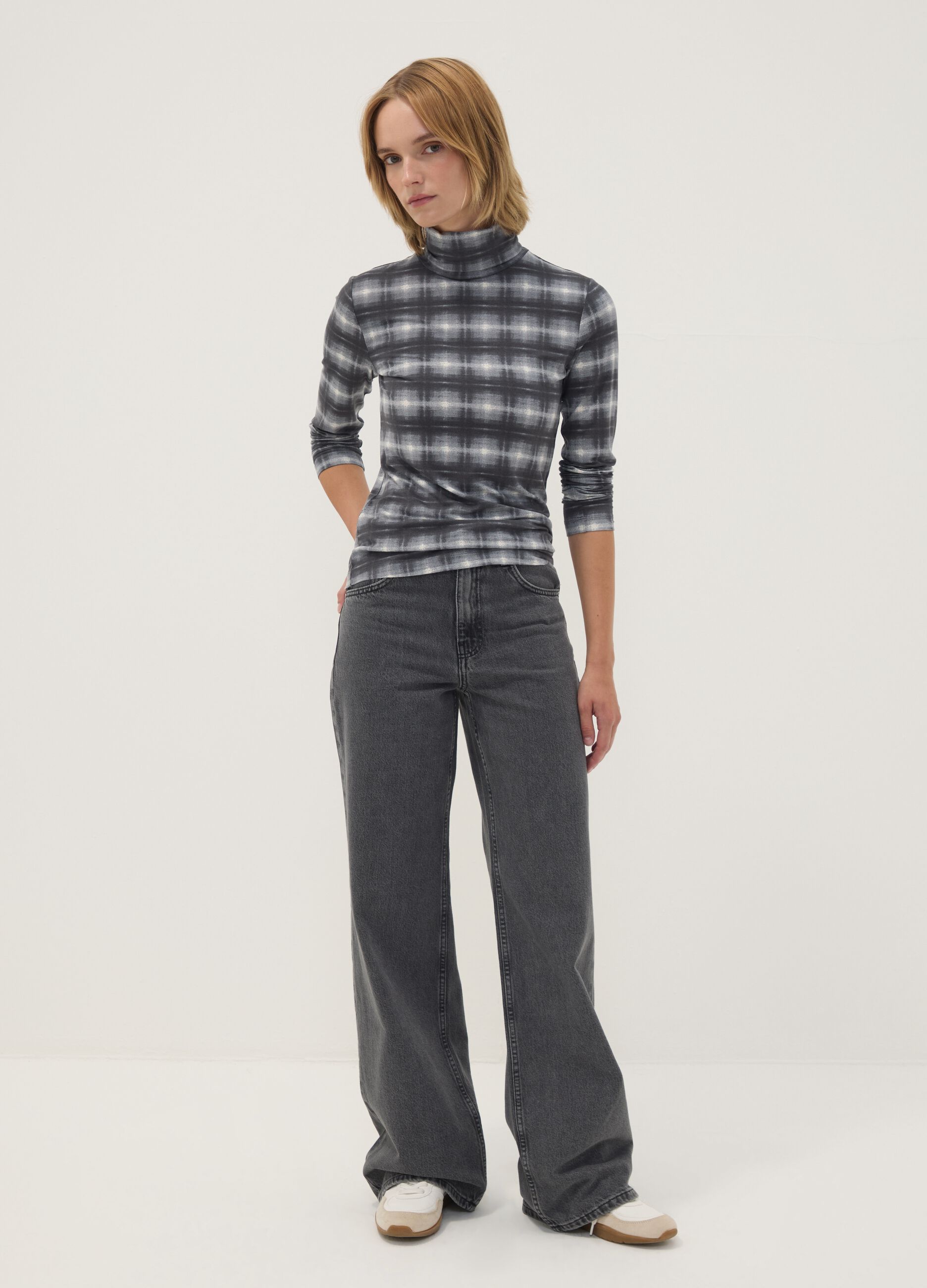 Grey stretch viscose crew-neck T-shirt