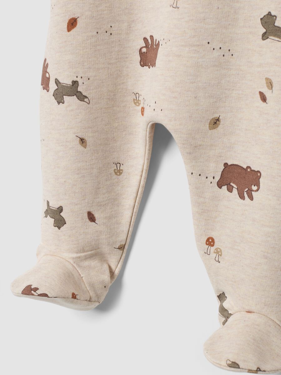 2-pack of light brown and ecru organic cotton sleepsuits_2