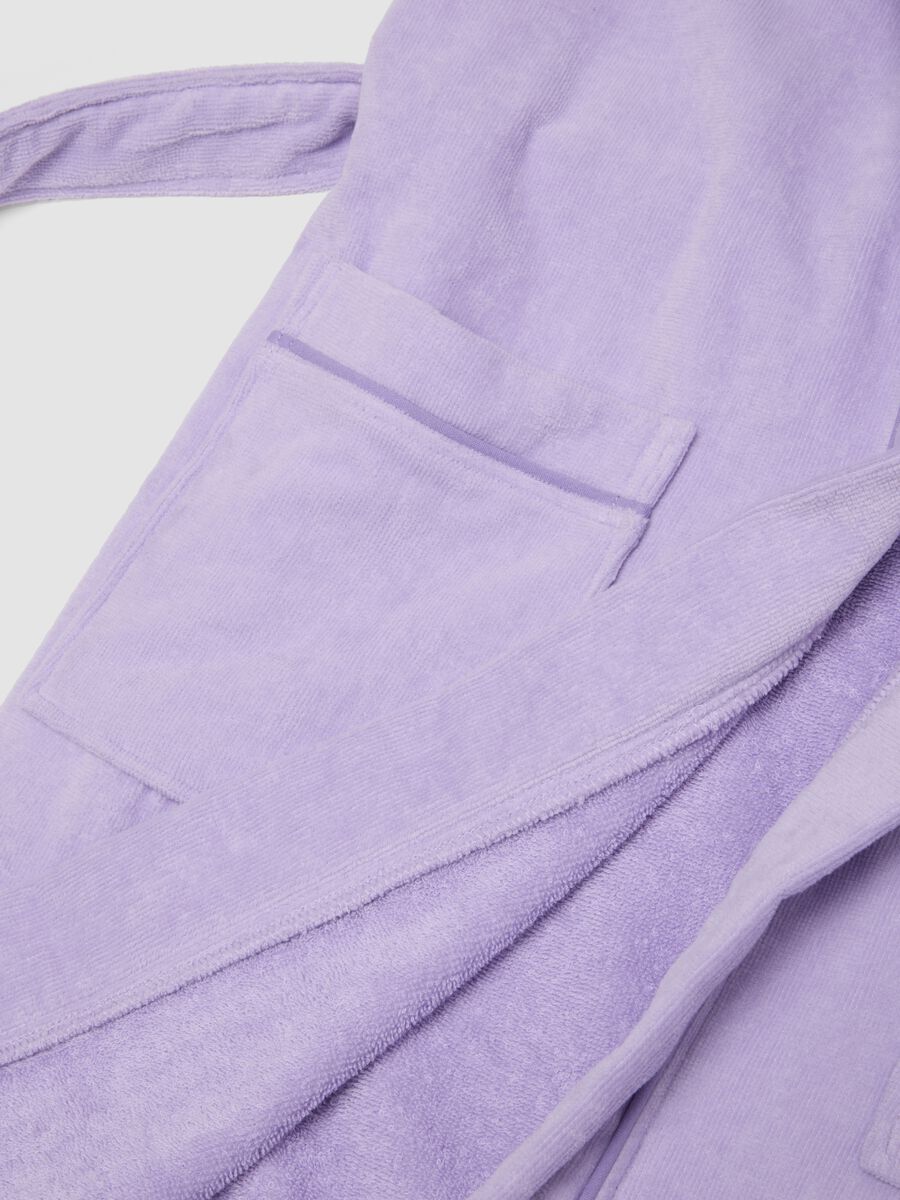 Purple organic cotton hooded bathrobe for girls_3