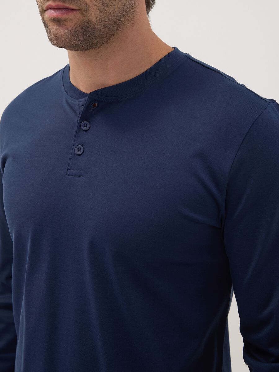 Blue pure organic cotton pyjamas with Henley neckline, regular fit_2