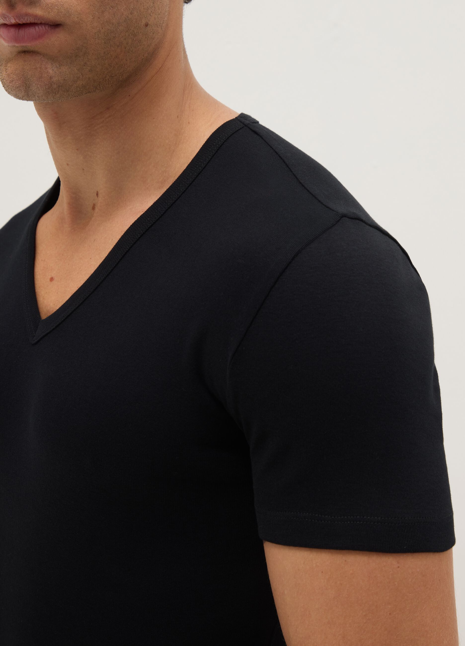 Two-Pack Black Deep V Pure Cotton T-Shirt Regular Fit