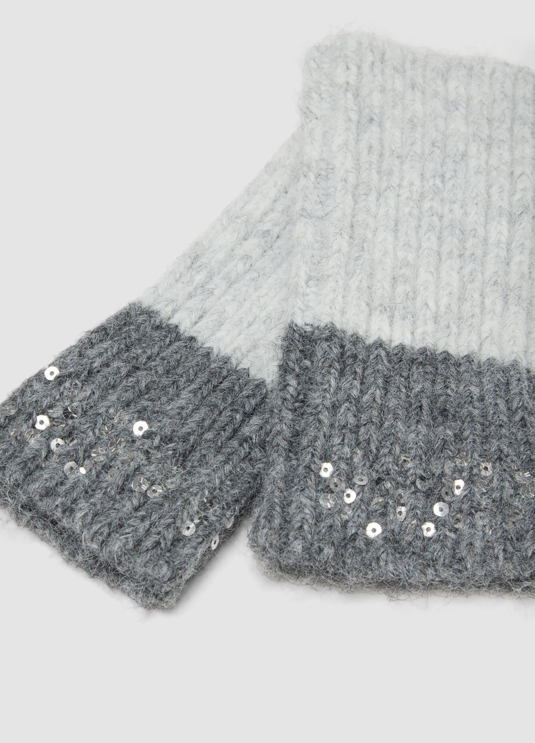 Grey stretch wool gloves with sequins