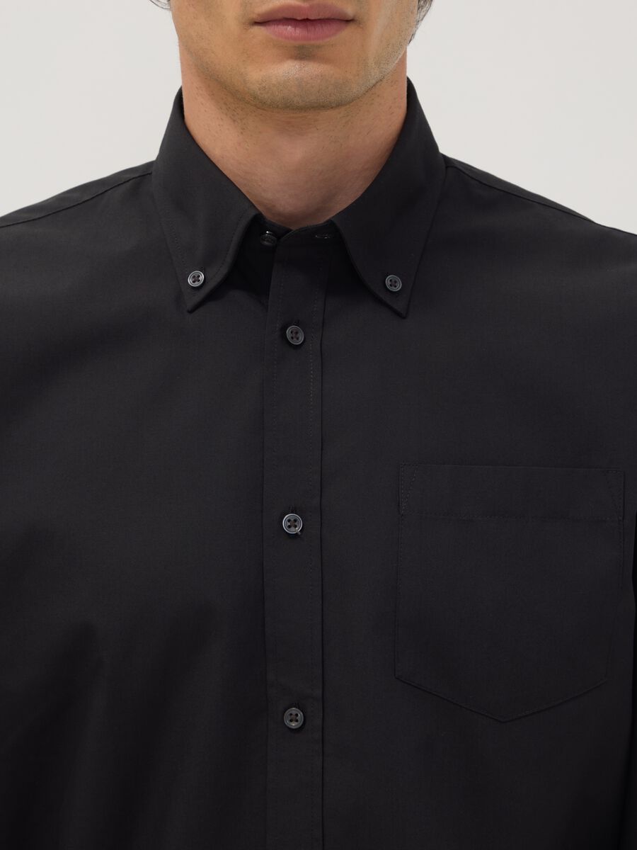 Black slim-fit shirt with classic collar, easy-iron_1