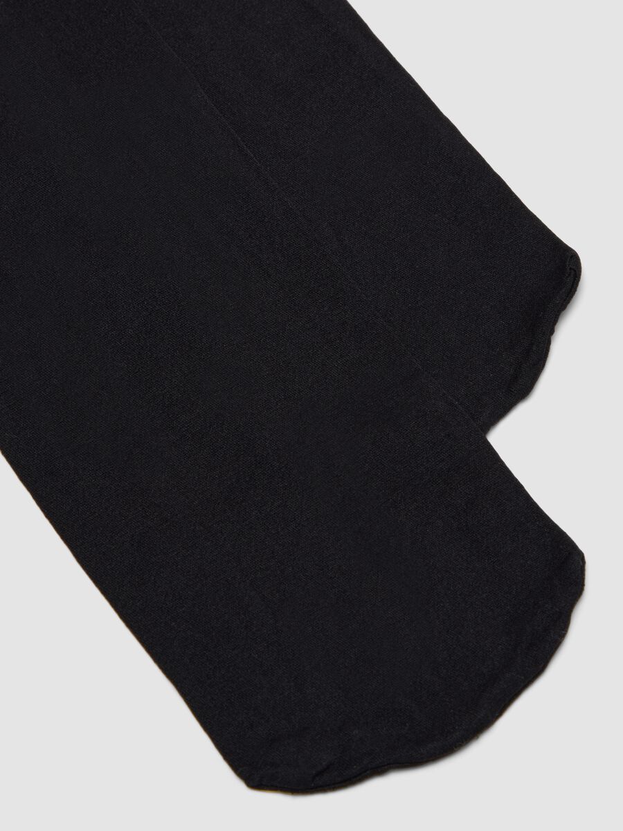 2-pack of black and red stretchy knee-high socks_1