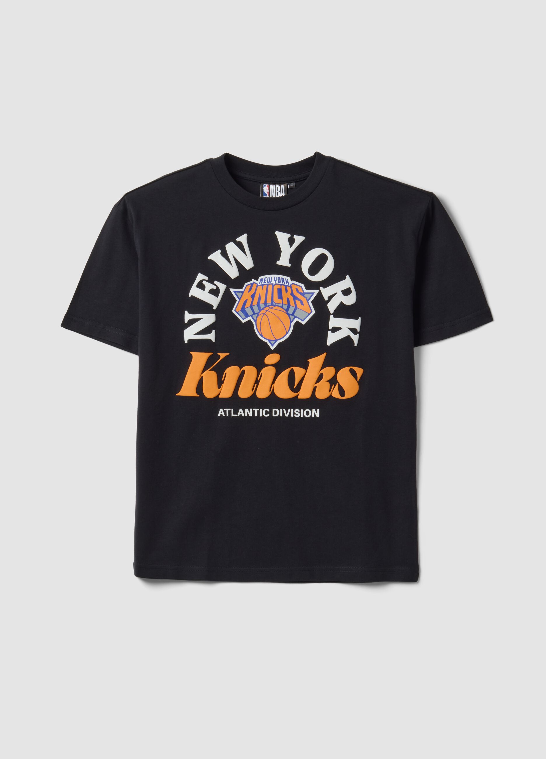 Black pure cotton T-shirt with New York Knicks print for boys
