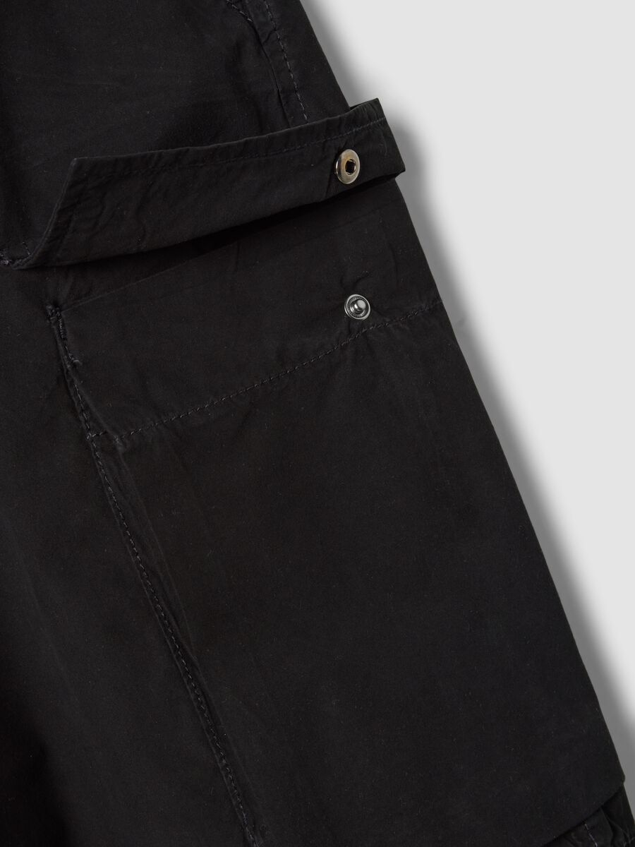 Black cotton cargo Bermuda shorts &ndash; baggy fit_5