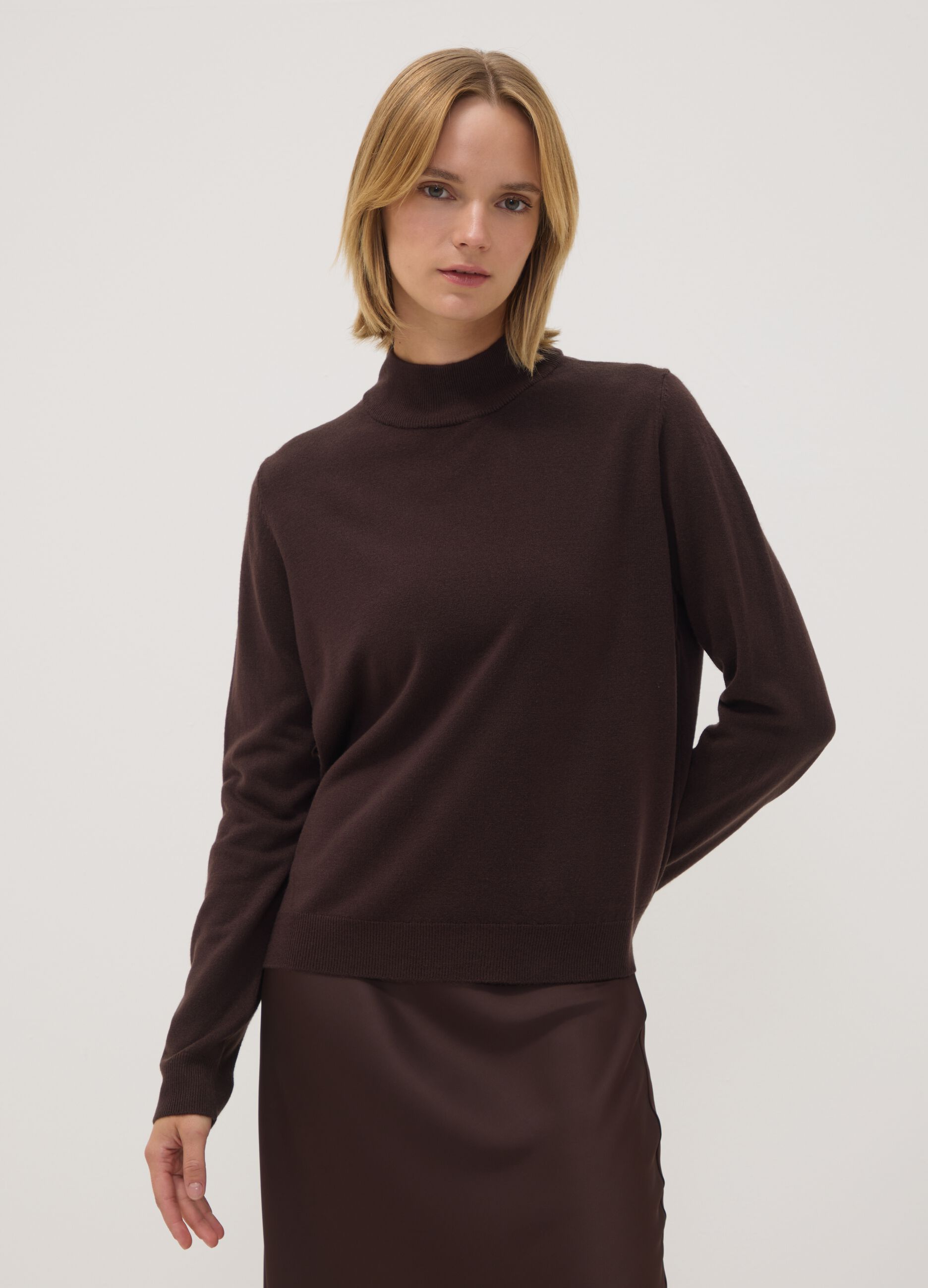 Brown long-sleeve top with raised neck, regular fit