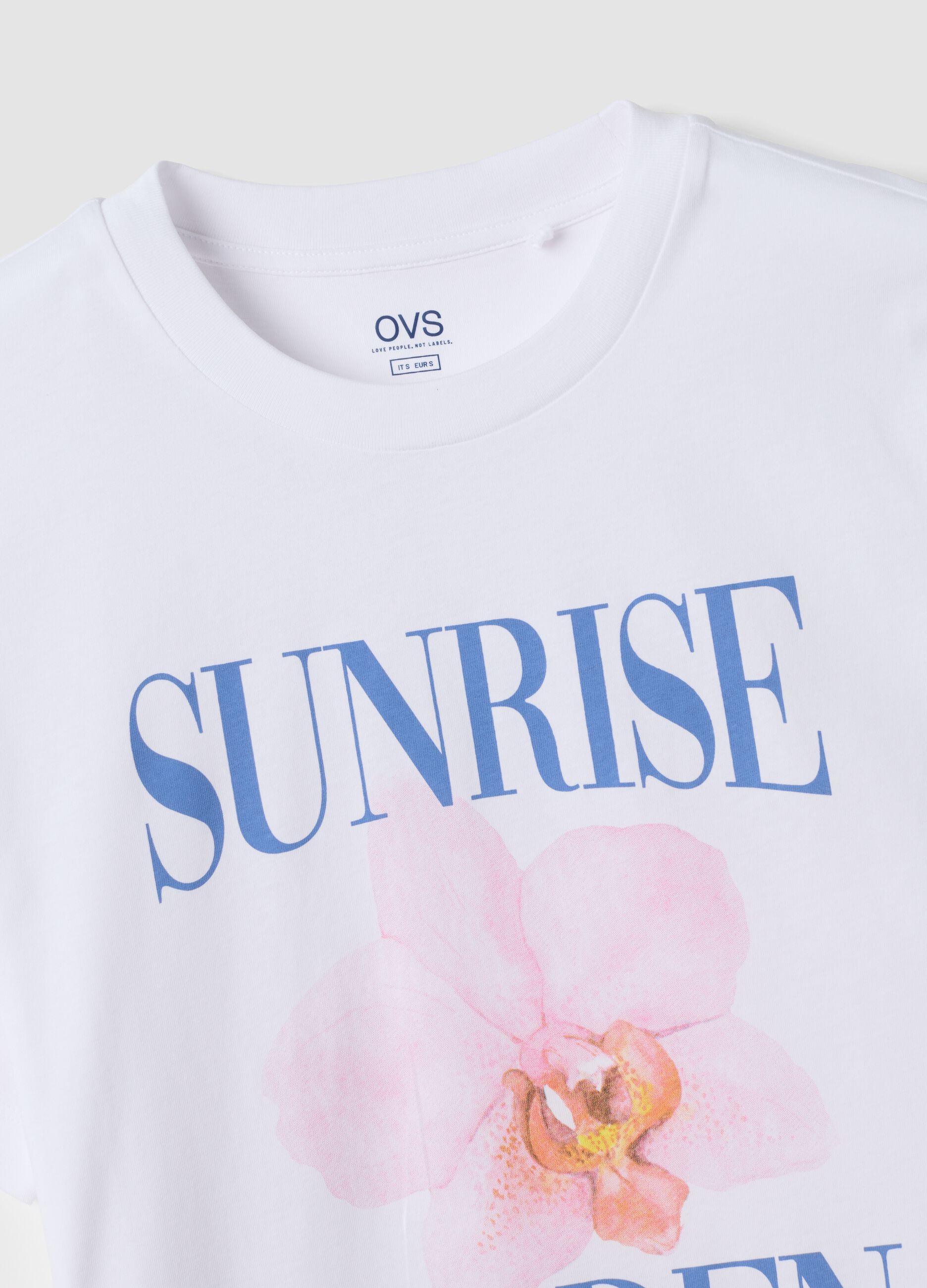 White pure cotton T-shirt with floral print, regular fit