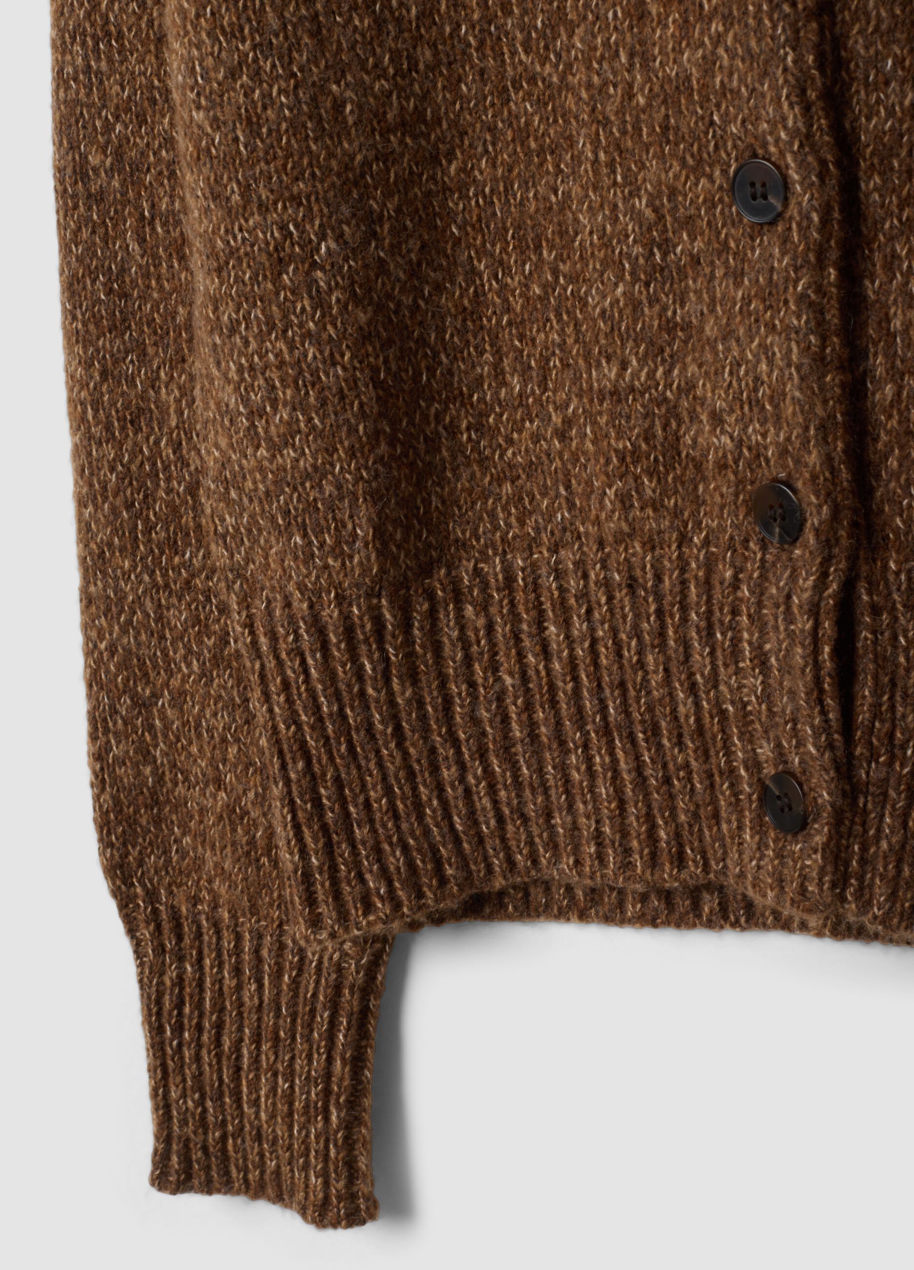 Cardigan marrone in misto lana con colletto polo