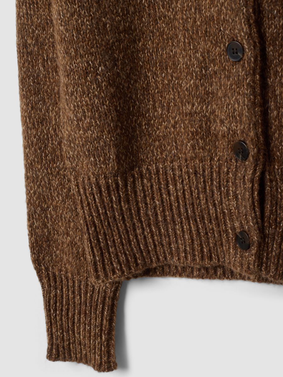 Cardigan marrone in misto lana con colletto polo_5