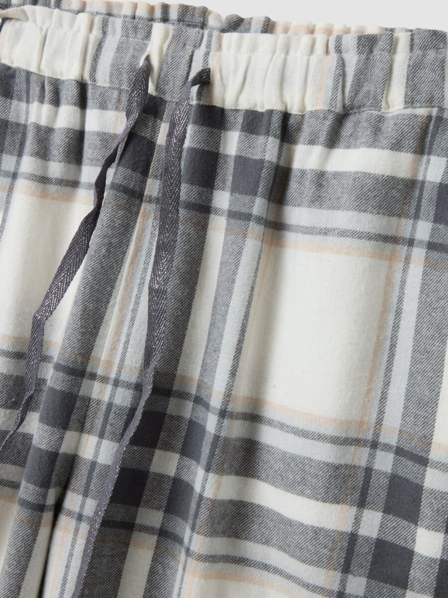White checked organic pure cotton flannel pyjama bottoms_1