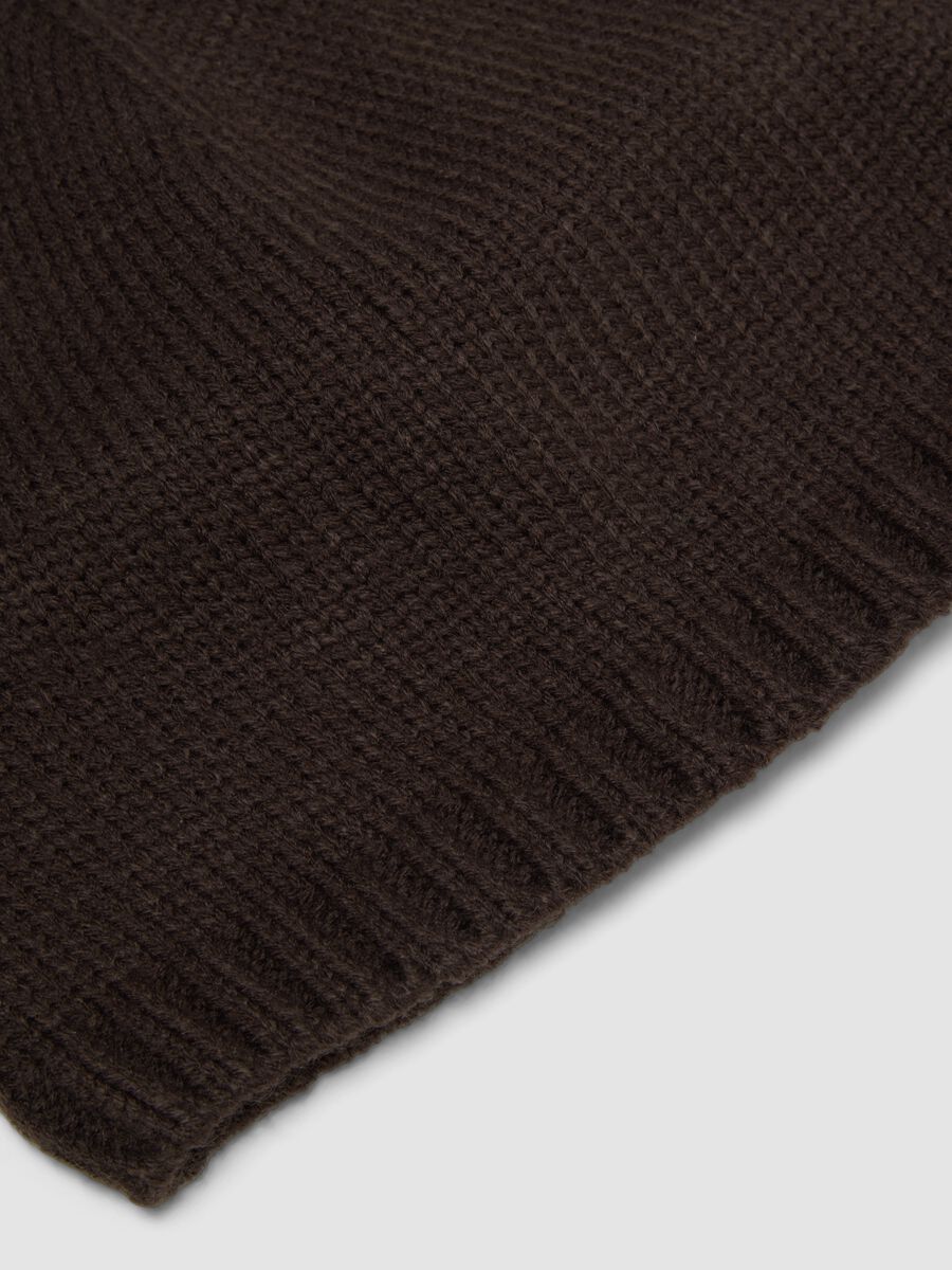 Brown ribbed beanie_1