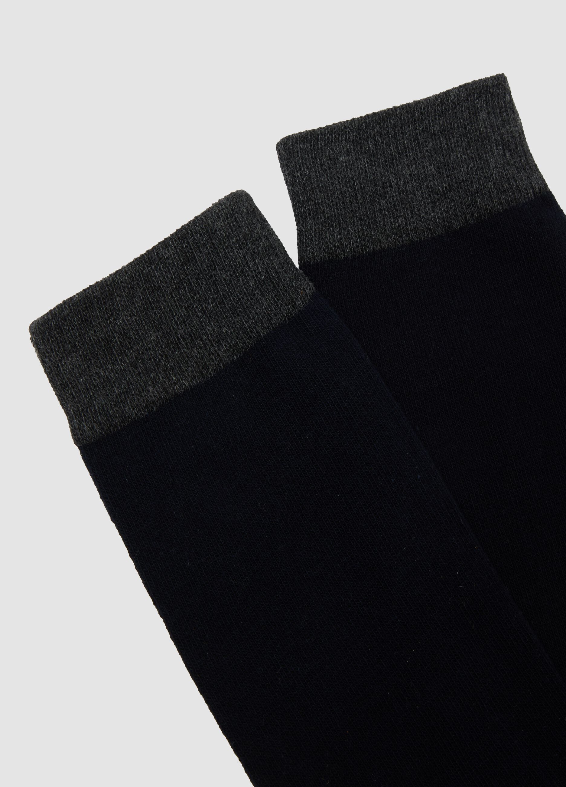 3-pack of black mid-calf socks in organic stretch cotton