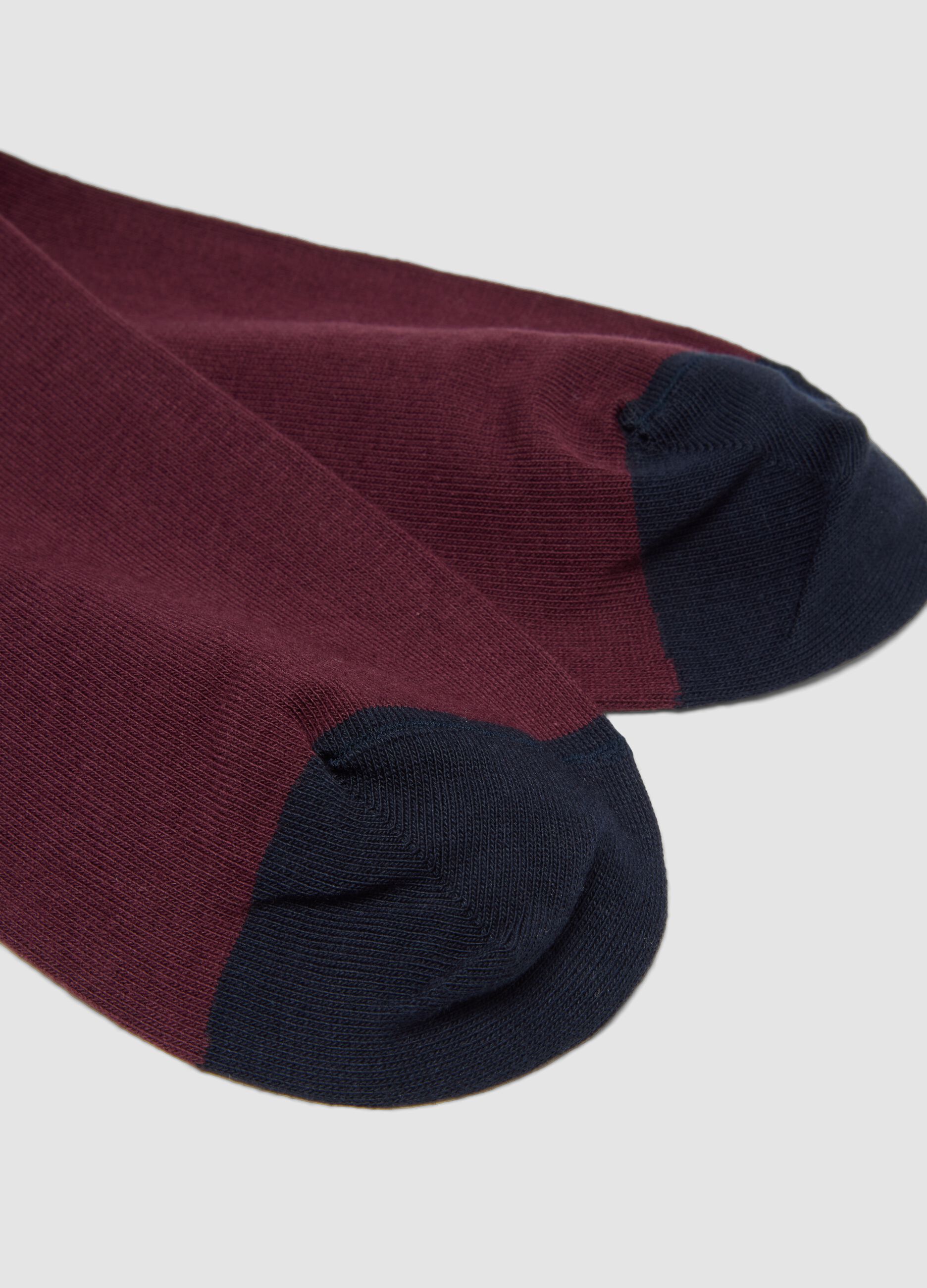 Burgundy red short socks in stretch cotton