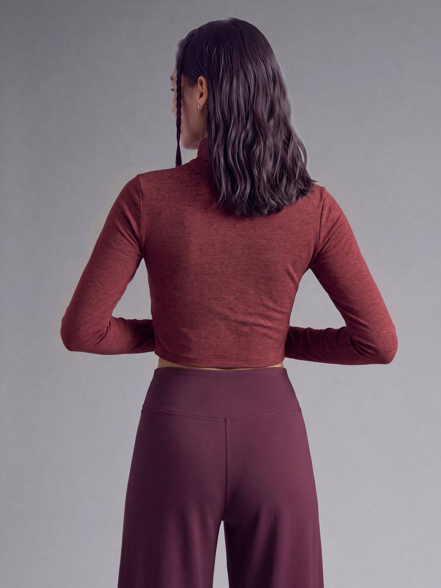 Red cropped stretch top with high neck, Easy Dry fabric &ndash; ALTAVIA STUDIO_3