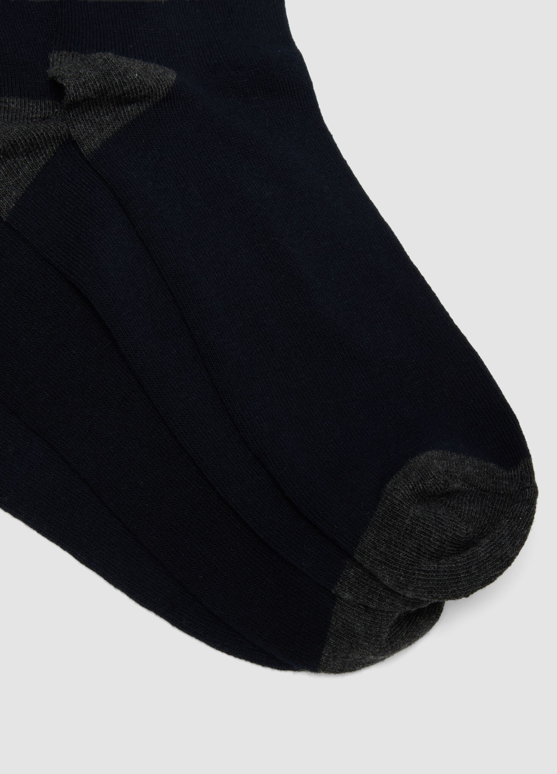 3-pack of black mid-calf socks in organic stretch cotton