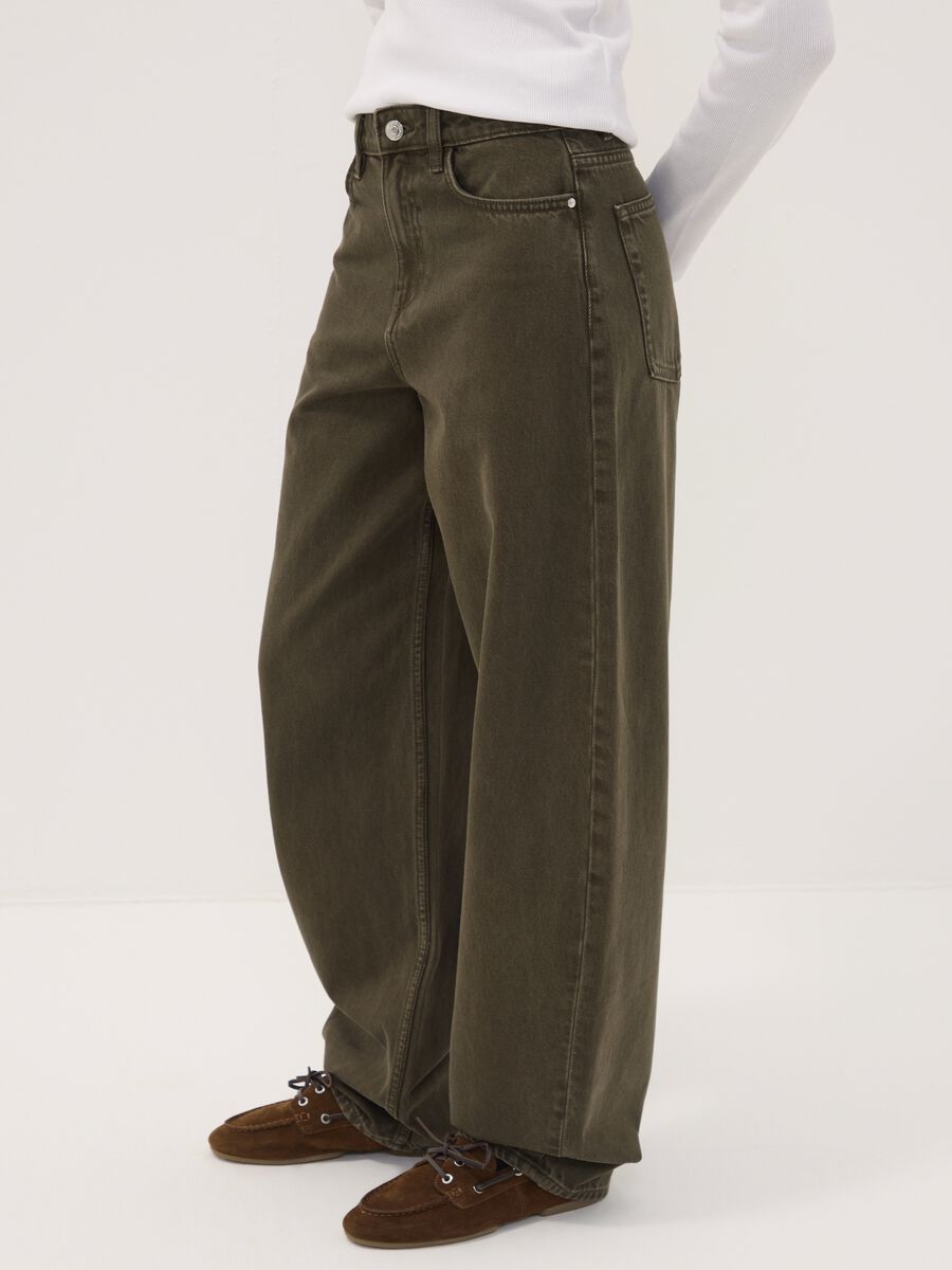 Green pure cotton barrel-fit jeans_2