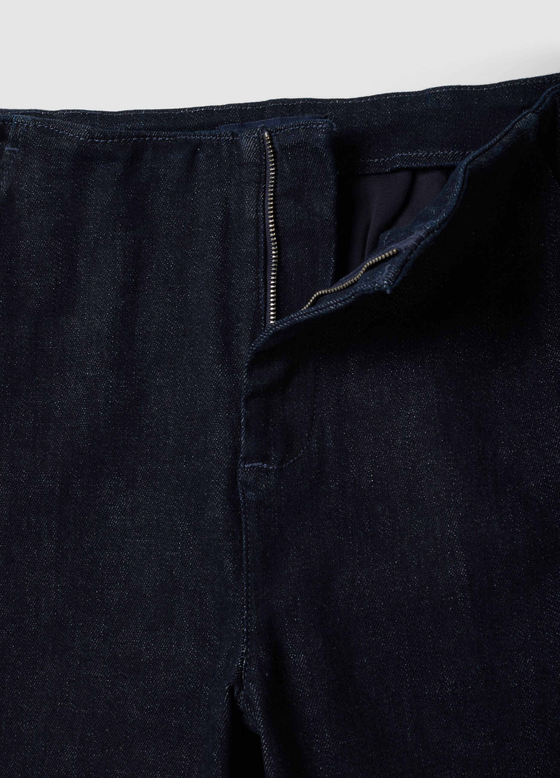 Jeans blu in cotone elasticizzato straight fit