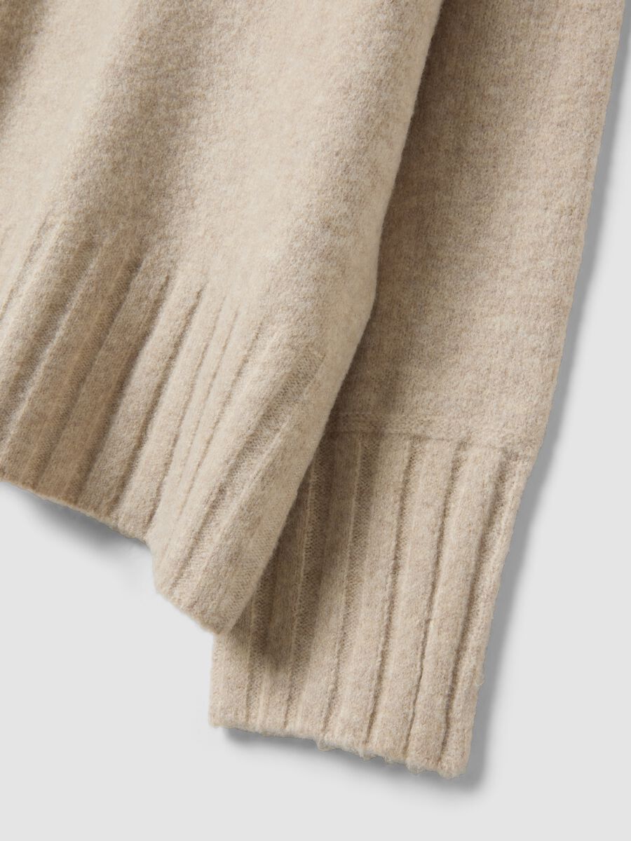 Beige crew-neck jumper in stretch fabric_5