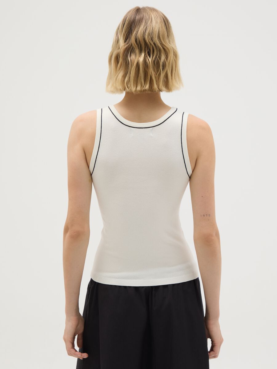 Women's white viscose blend top, regular fit_3