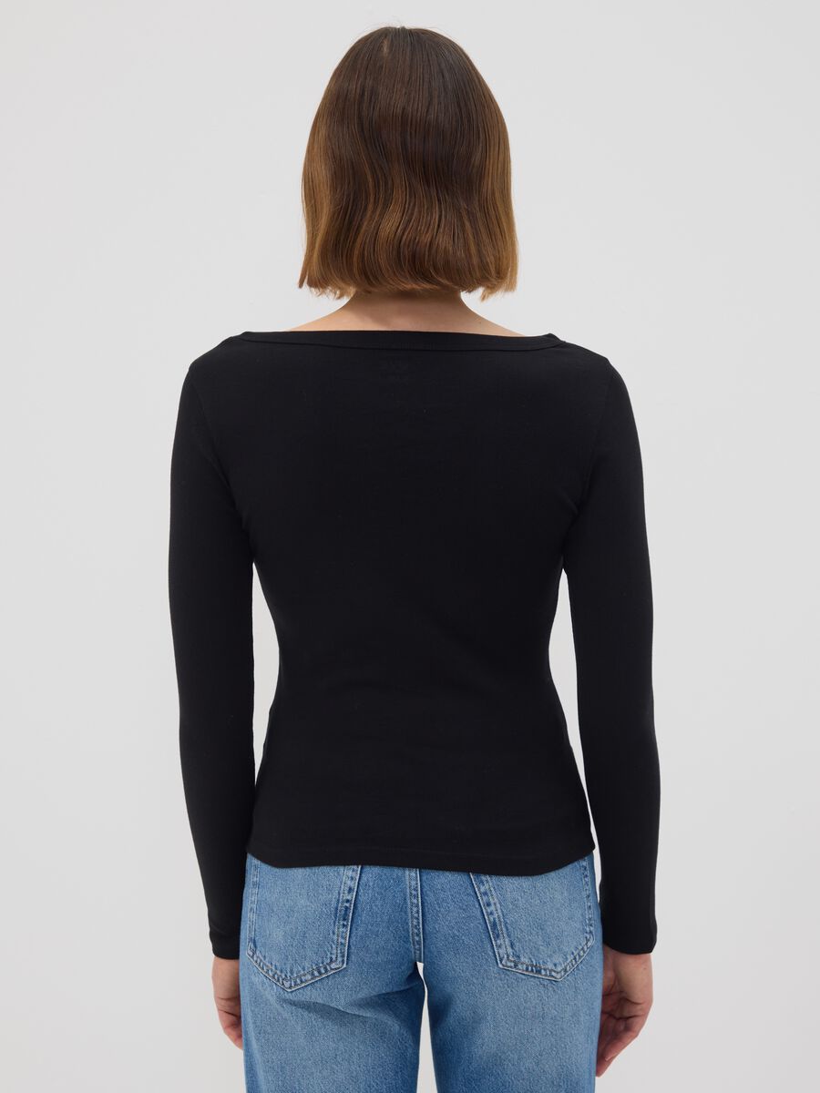 T-shirt nera in puro cotone con girocollo regular fit_3