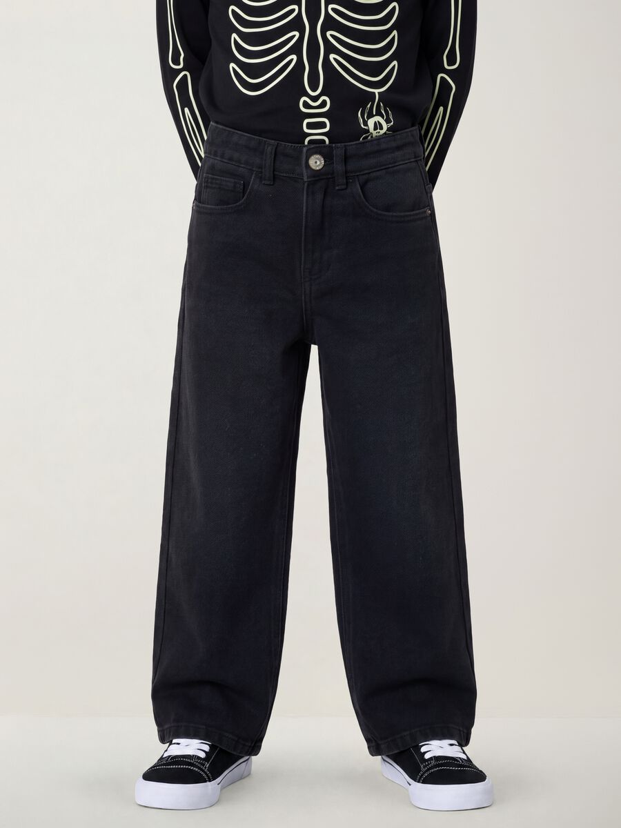 Jeans neri wide leg in misto cotone e viscosa per bambino_1