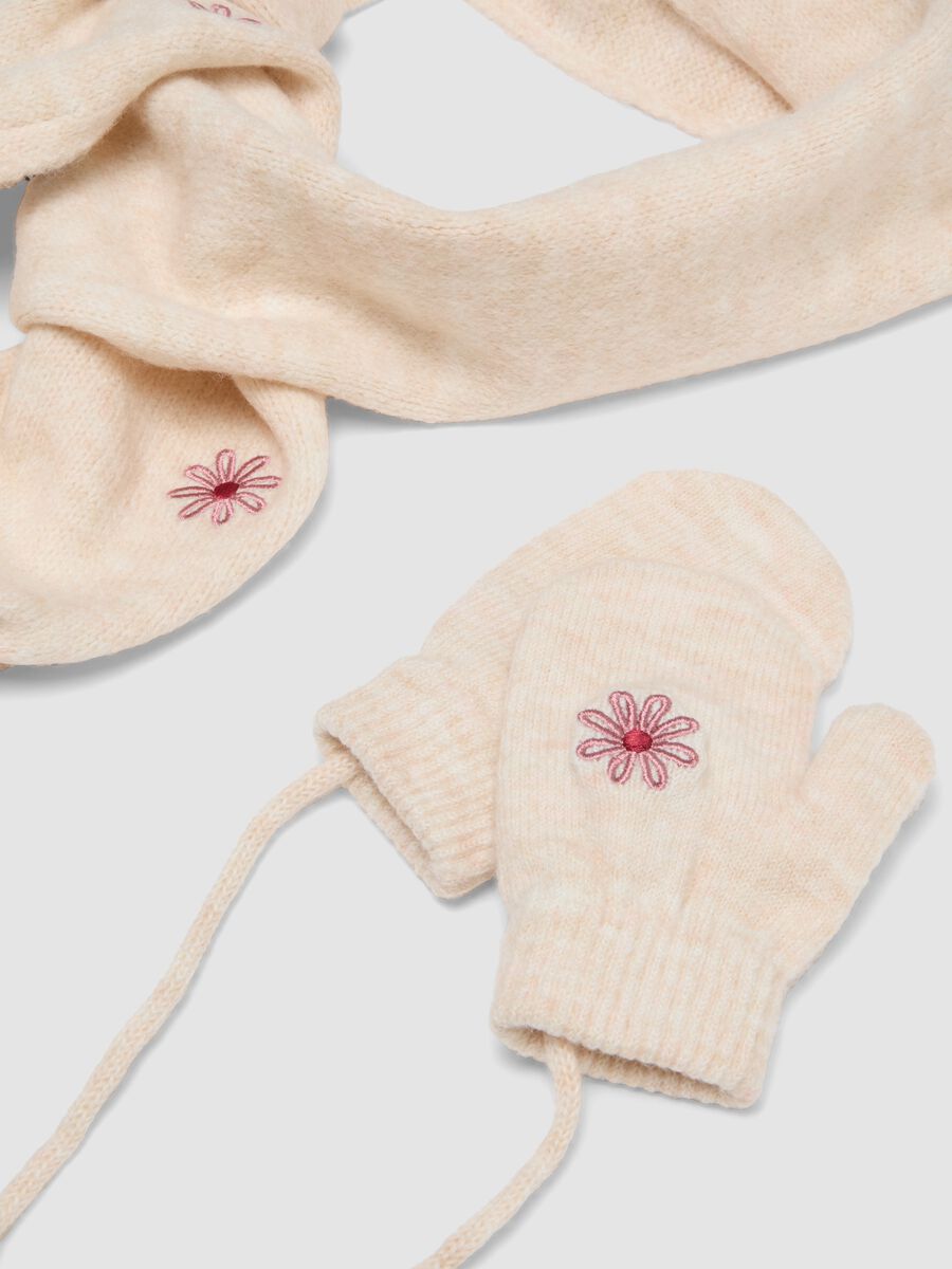 Beige stretch-fabric hat, scarf and mittens set_1