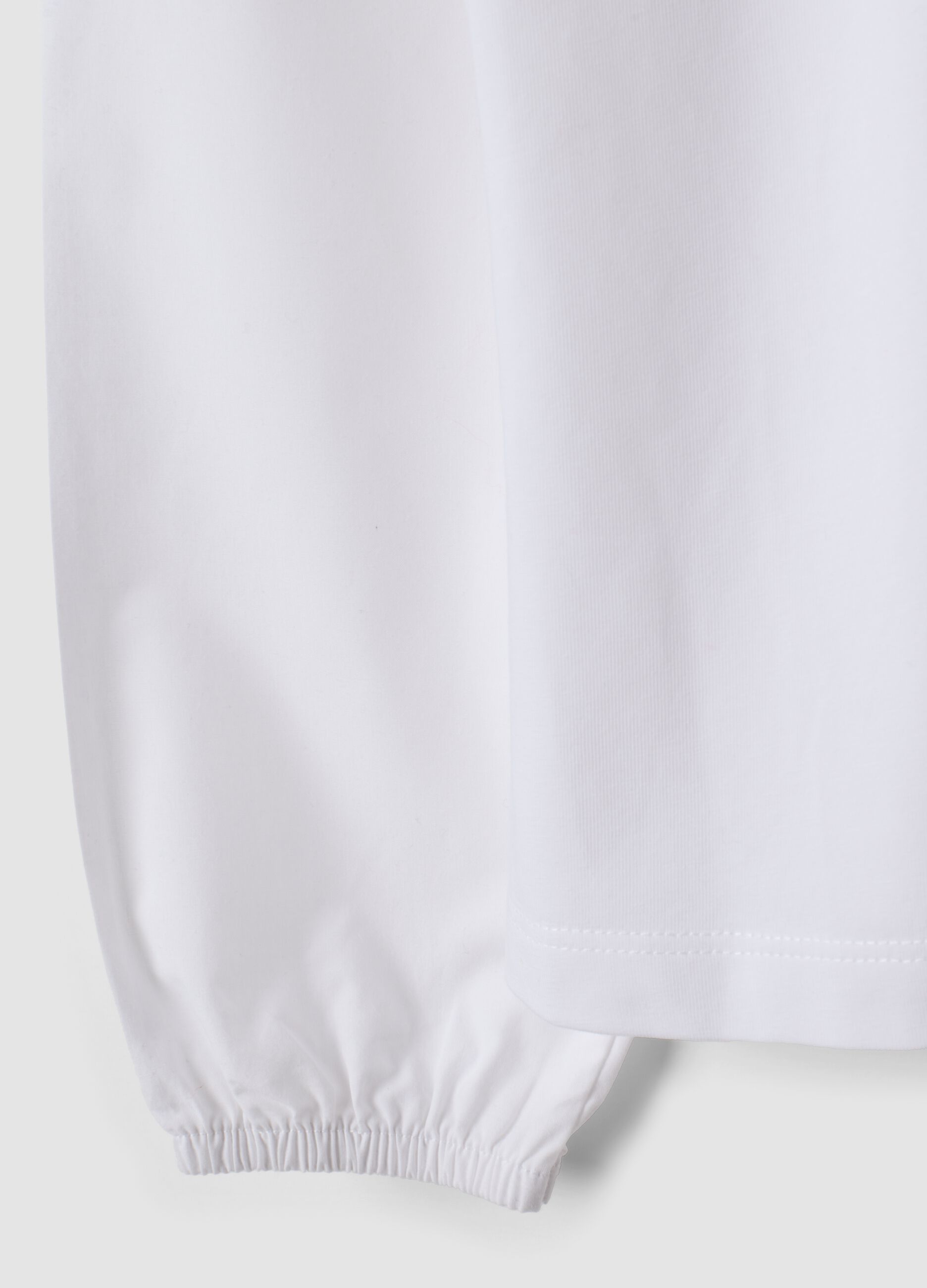 White stretch cotton blouse with rounded collar, regular fit