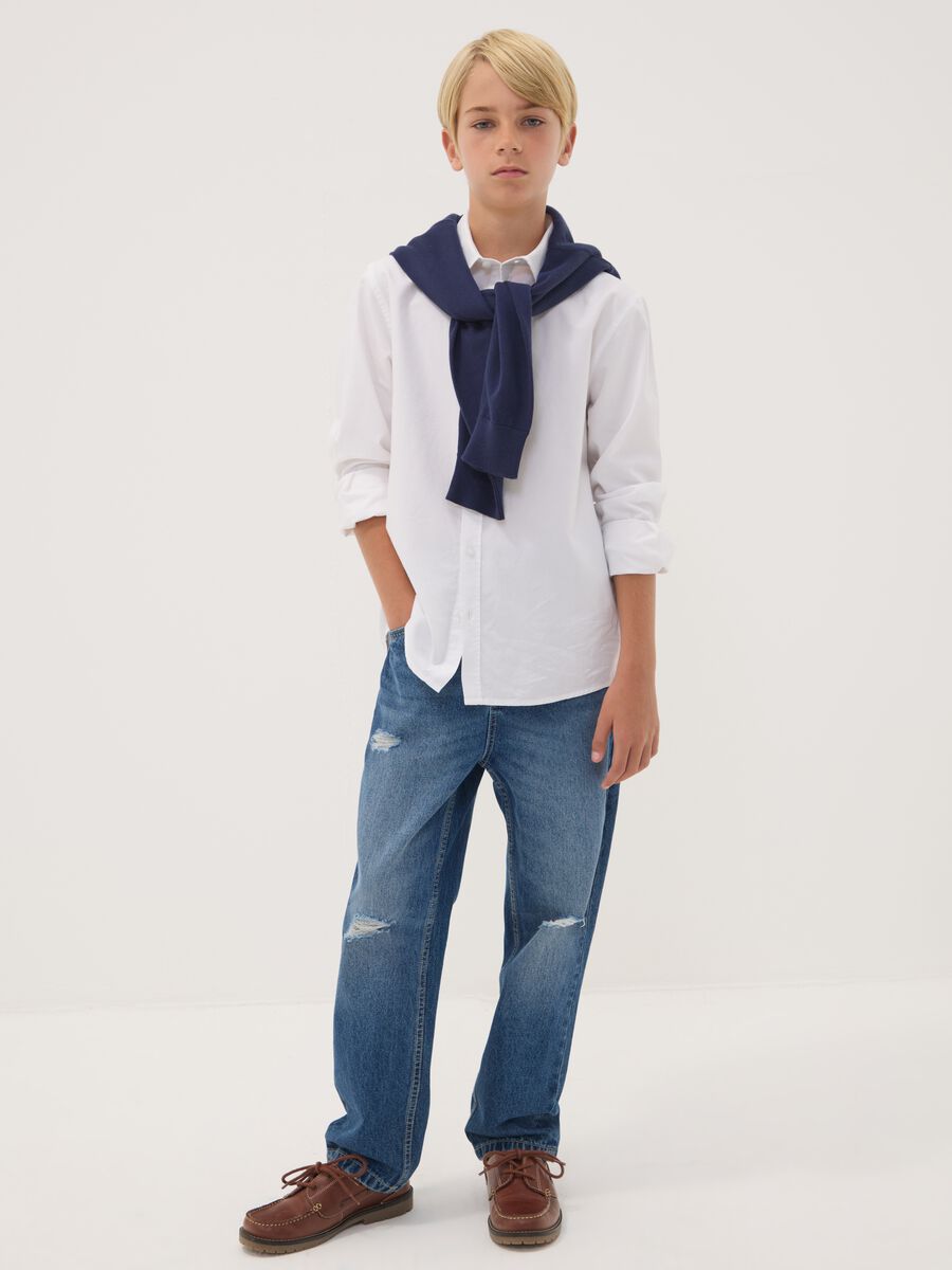 Blue baggy pure cotton ripped jeans for boys_0
