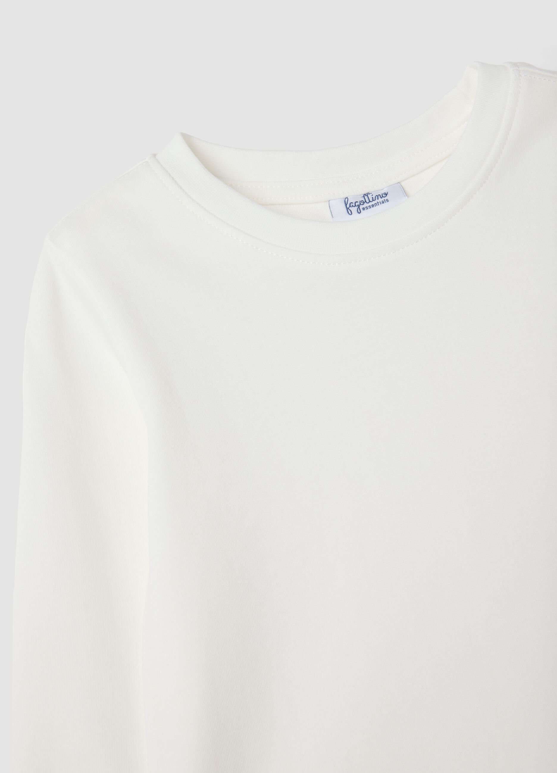 White crew-neck T-shirt in pure organic cotton