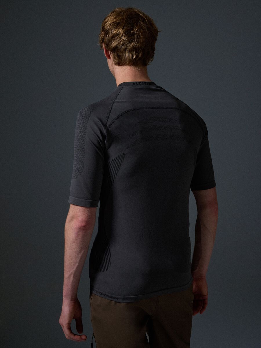 ALTAVIA WITH DEBORAH COMPAGNONI Seamless Thermal Short-Sleeve T-Shirt_3