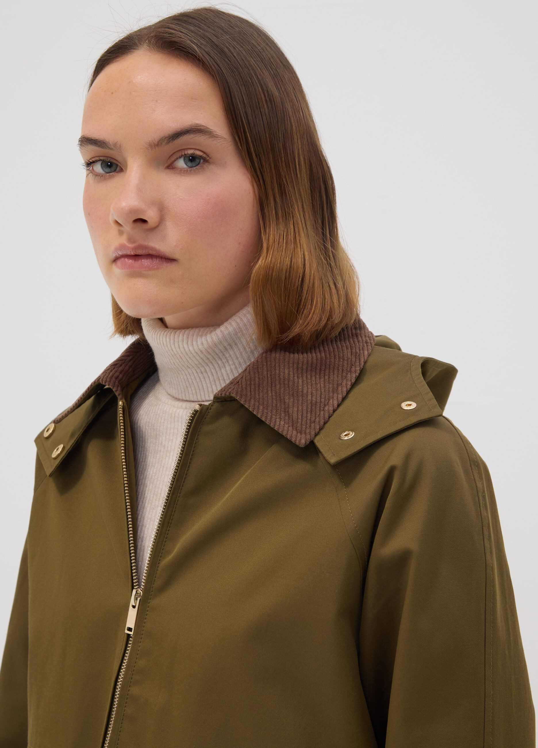 Green cotton-blend parka jacket with hood and ribbed collar
