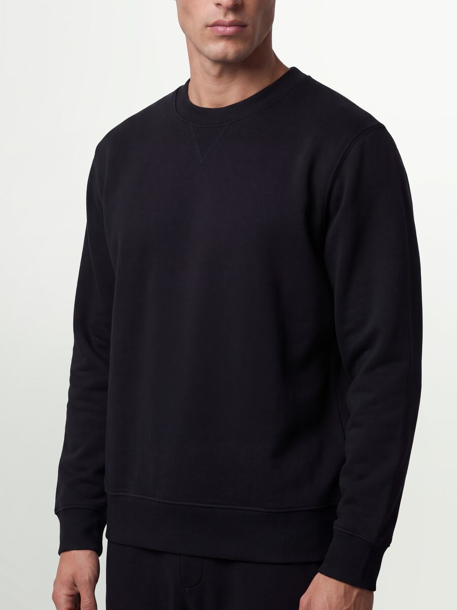 Black crew-neck sweatshirt in cotton blend, regular fit_3