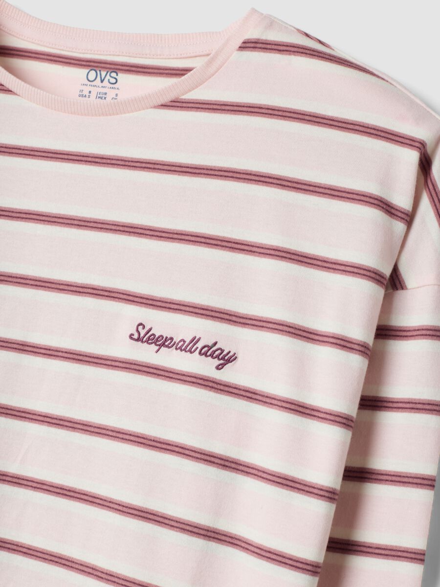 Pigiama rosa in puro cotone organico con girocollo e a righe_1