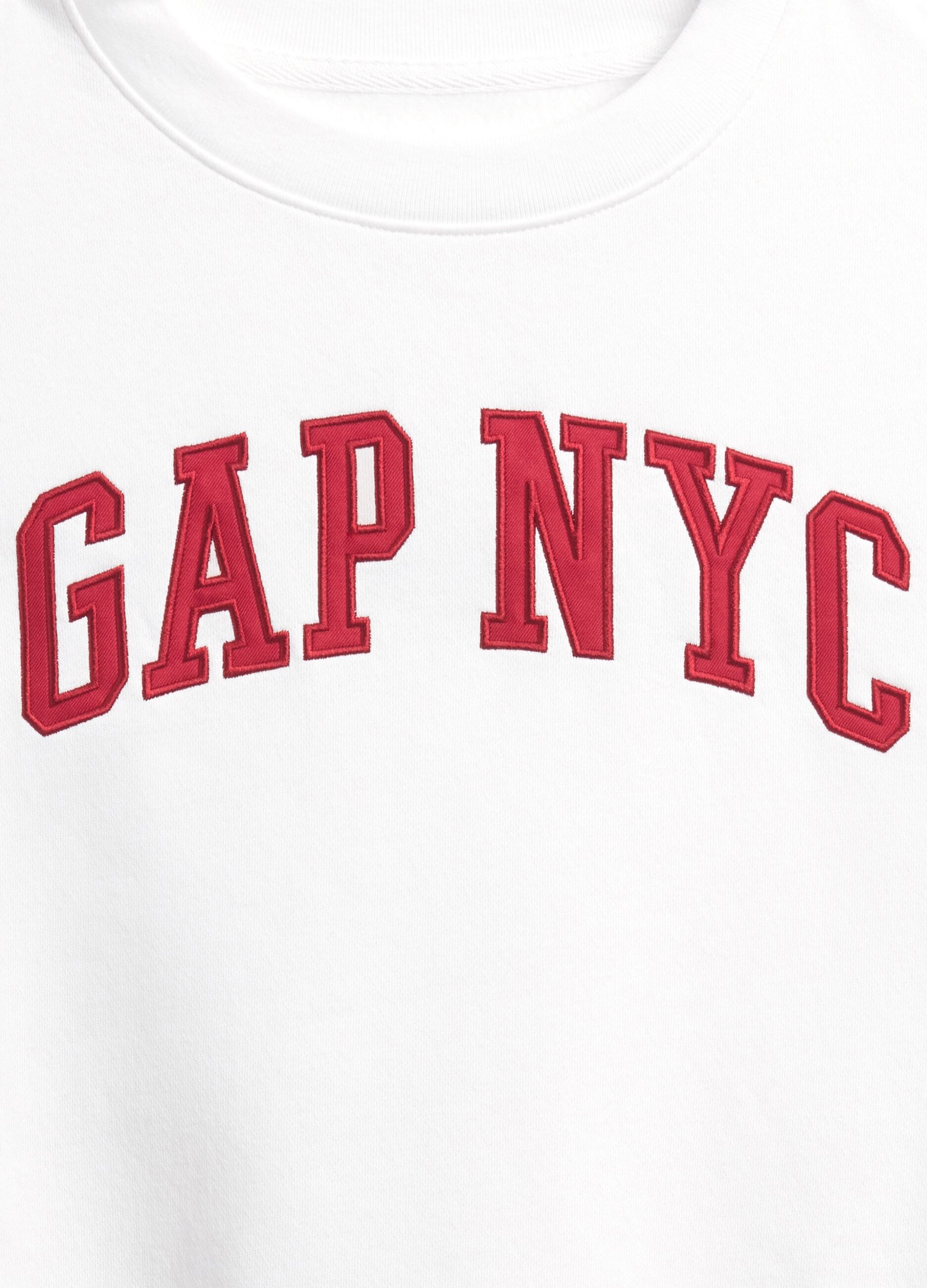 سويت شيرت بشعار GAP