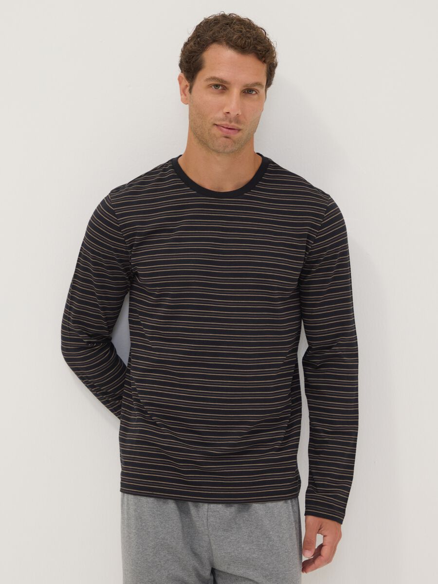 Black and grey striped crew-neck pyjamas in pure organic cotton_1