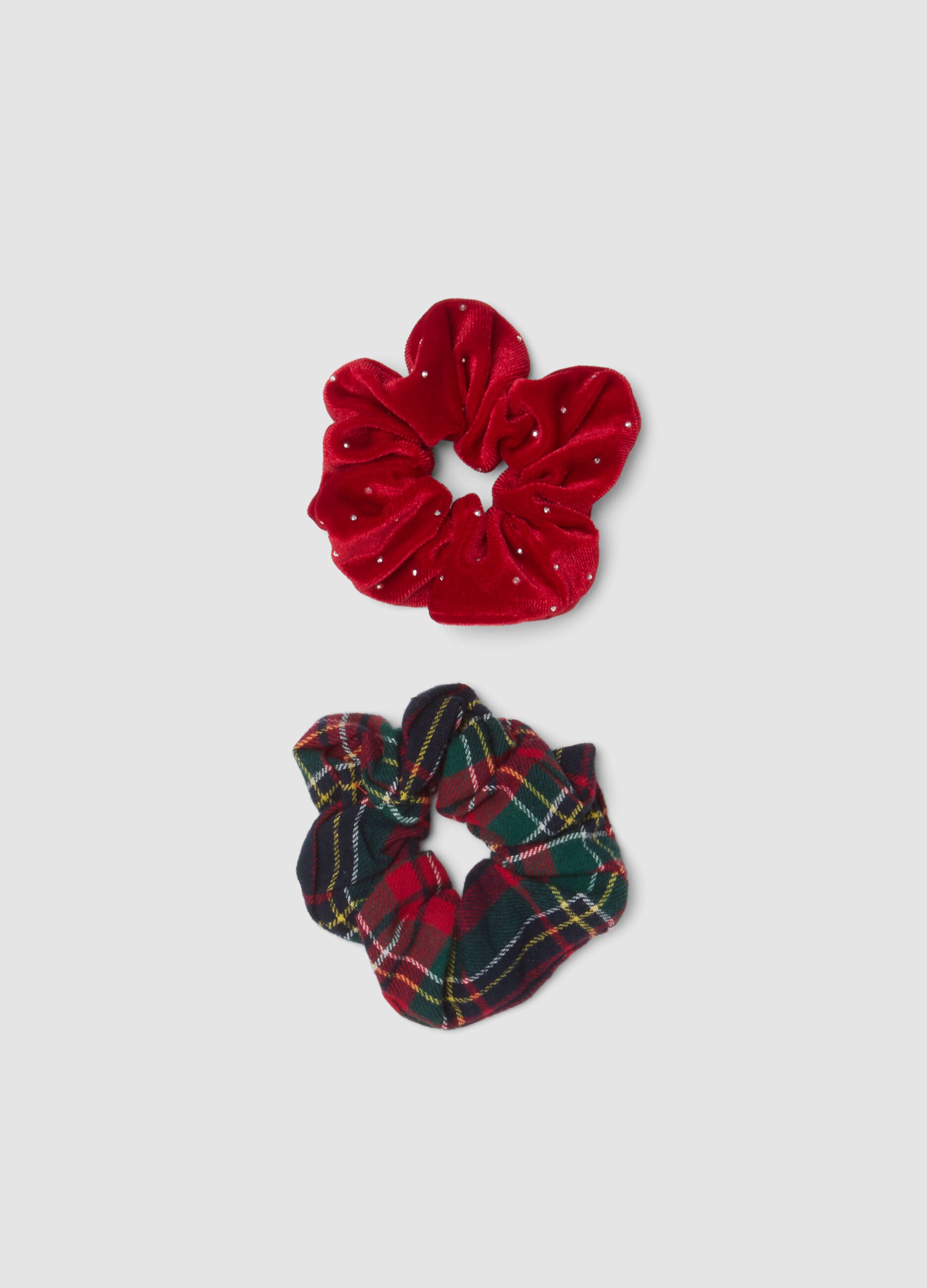 Set di scrunchie rossi in puro cotone a quadri