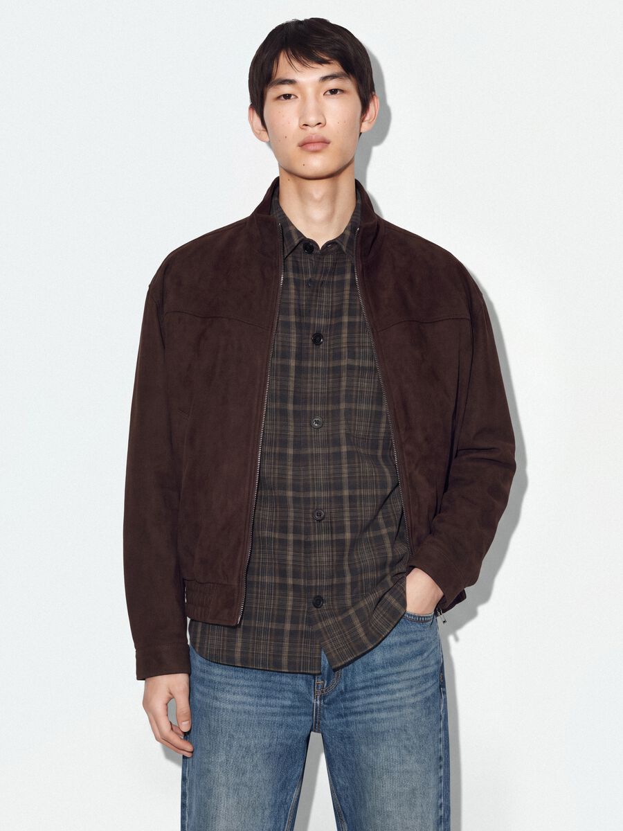 Giacca cropped marrone imbottita con zip over fit_0