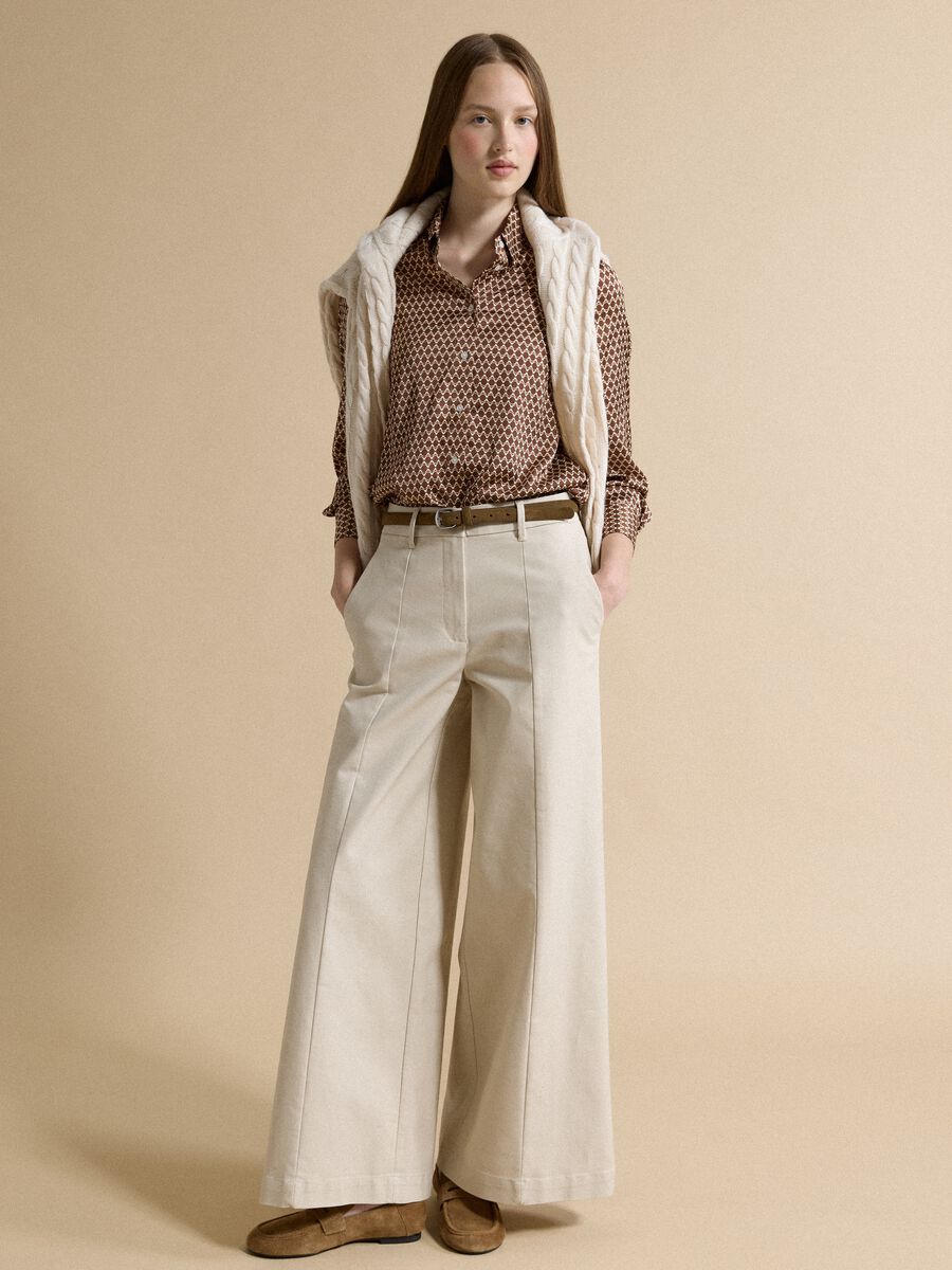 Brown stretch-fabric shirt with regular fit graphic print_2