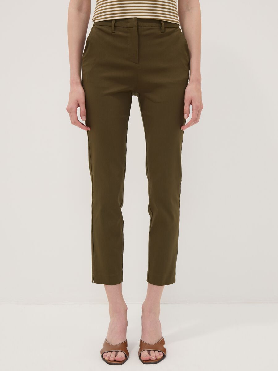 Green slim-fit stretch viscose chino trousers_1
