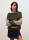 Maglione verde in lana elasticizzata con scollo a barchetta regular fit_0