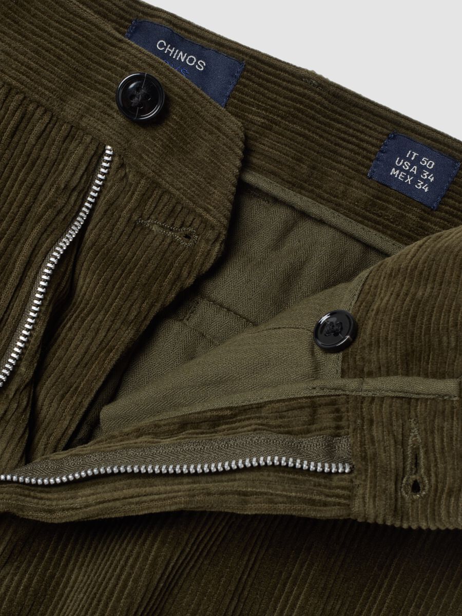 Green pure cotton corduroy chino trousers_1